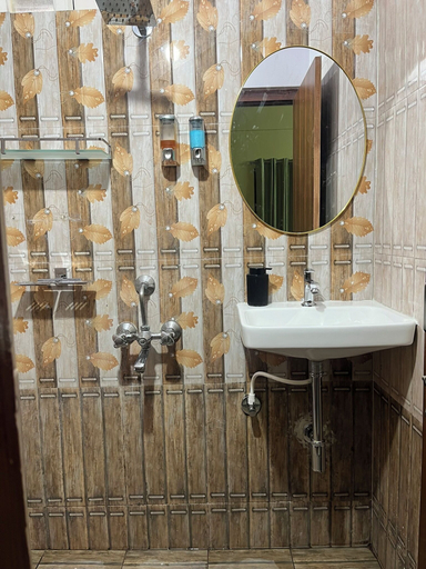 Bathroom 3, Premium 2BHK• Clean & Central • Walk to IT Hub, Hyderabad