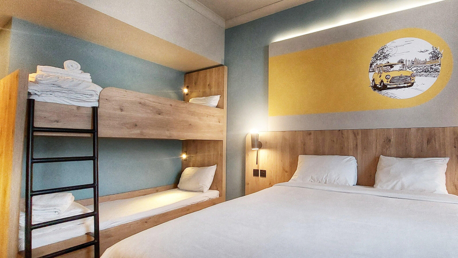Bedroom 2, B&B Hotel London Heathrow, Slough