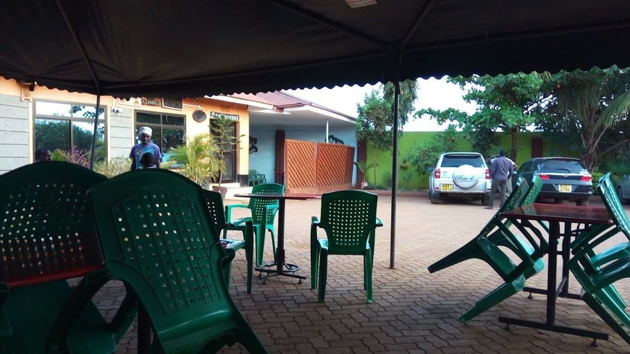 Exterior 3, Green Park Hotel Taveta, Taveta
