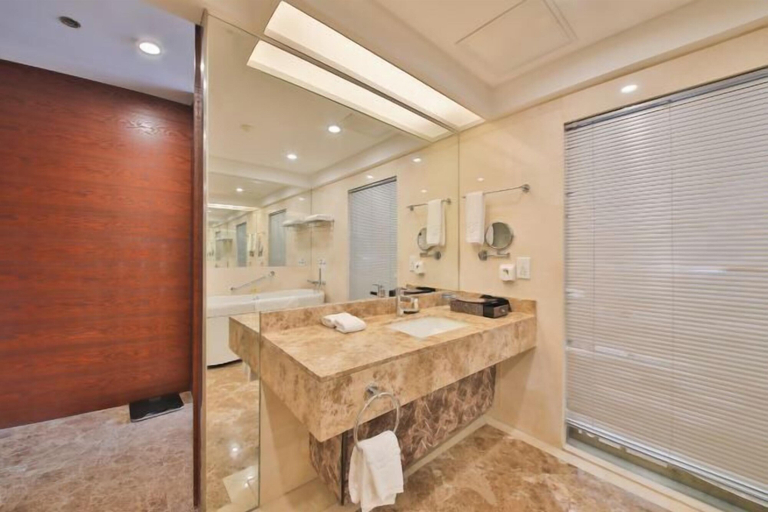 Bathroom 4, Yunhu Resort, Beijing