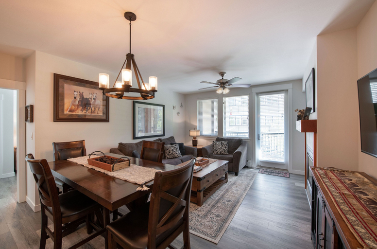 Interior 3, Winter Park Resort Lodging - Fraser Crossing Condos, Grand