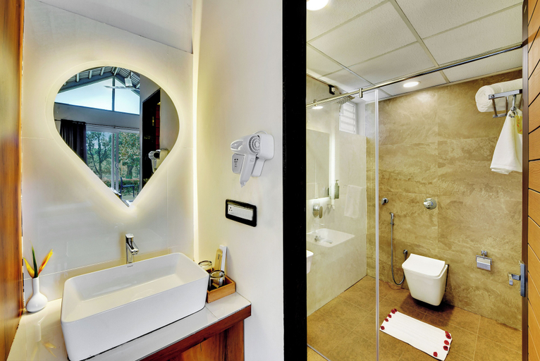 Bathroom 4, Vishmaa Resort, Kodagu