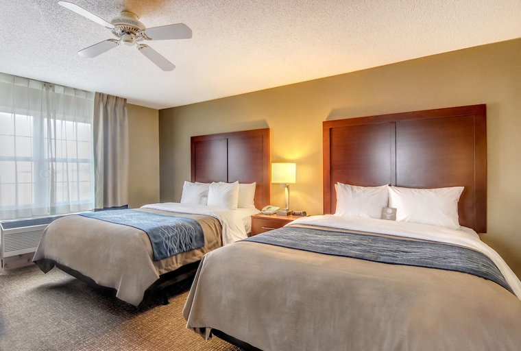 Bedroom 3, Comfort Inn & Suites Grafton - Cedarburg, Ozaukee