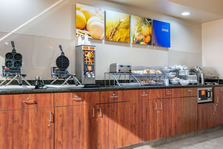 Food & Drinks 5, Comfort Inn & Suites Van Buren - Fort Smith, Crawford