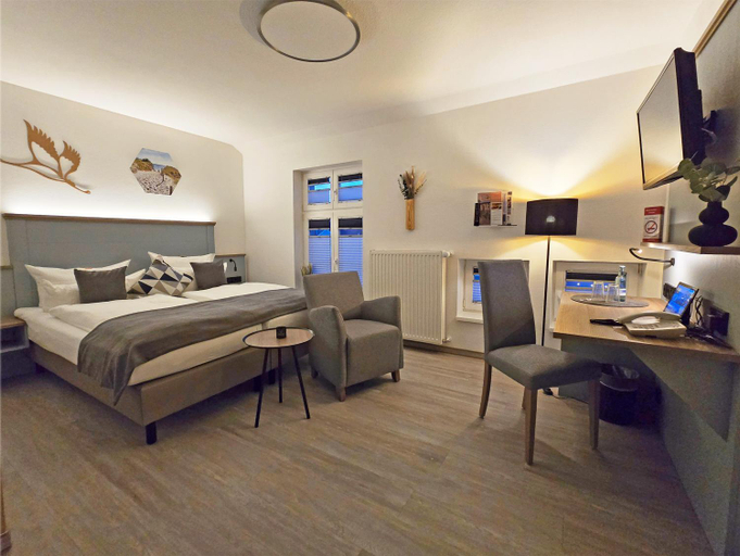 Bedroom 3, Hotel Am Markt & Brauhaus Stadtkrug, Vorpommern-Greifswald