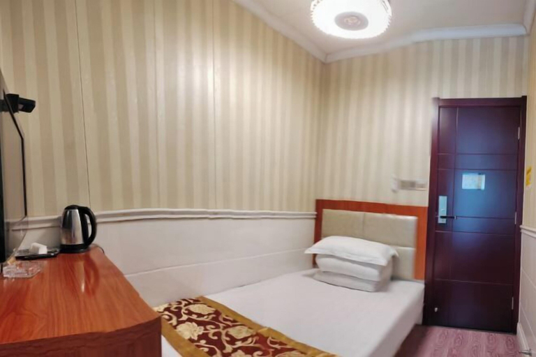 Bedroom 3, Fuan Hotel, Jiujiang