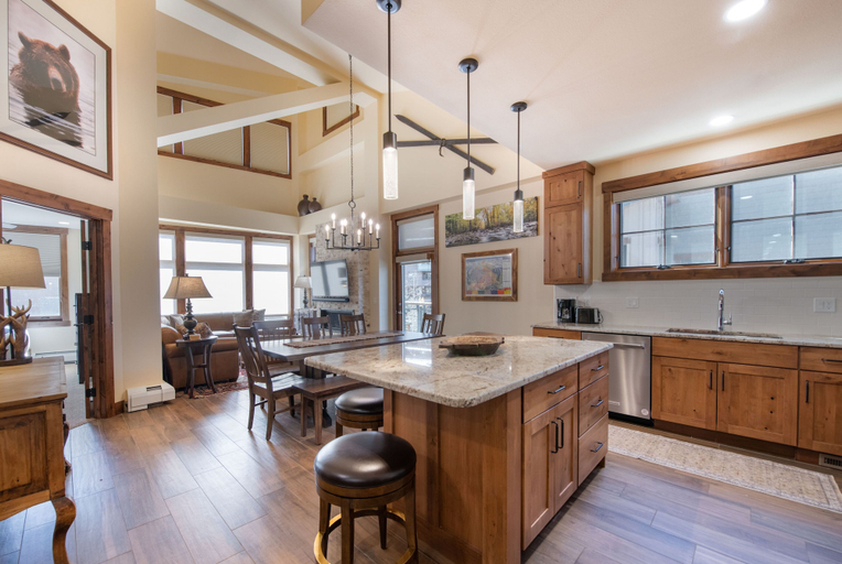 Interior 5, Zephyr Mountain Lodge - Winter Park CO Condos, Grand