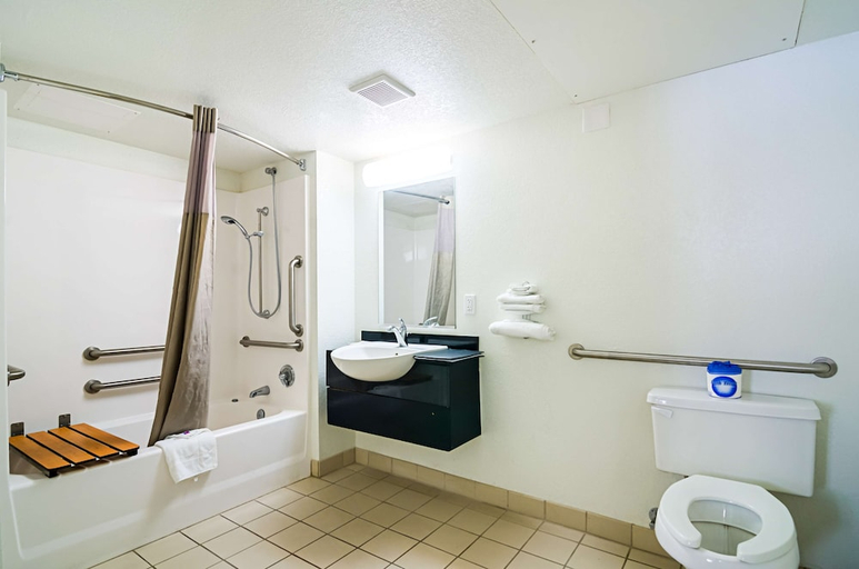 Bathroom 4, Motel 6 Barstow, San Bernardino