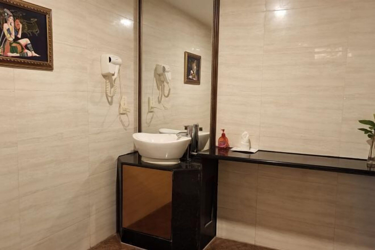 Bathroom 3, Phoenix Hotel, Nanchong