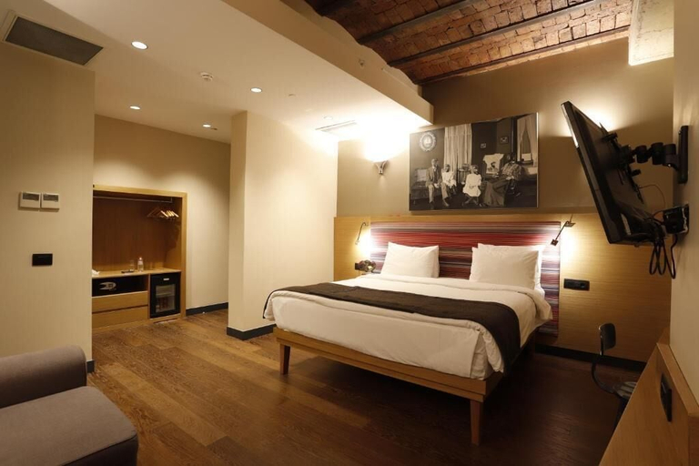 Bedroom 4, Bankerhan Hotel, Beyoğlu