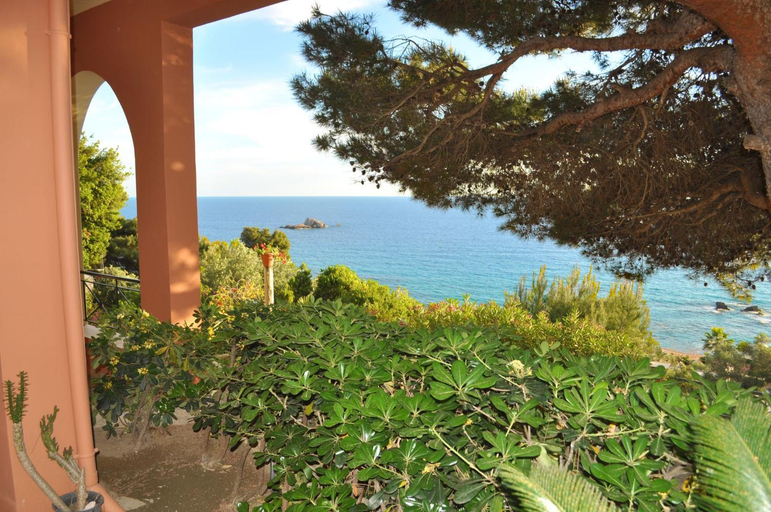 Others 3, Charming Studio Apartments with Swimming Pool near Pelekas Beach, Ionian Islands