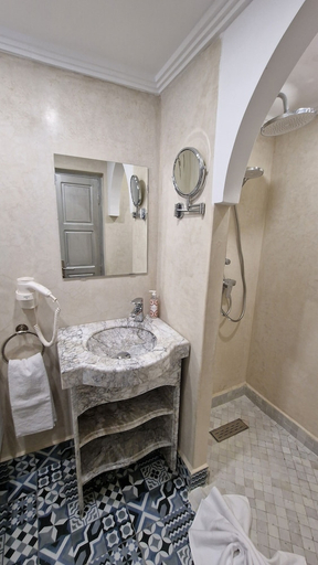 Bathroom 4, Riad Explore, Marrakech