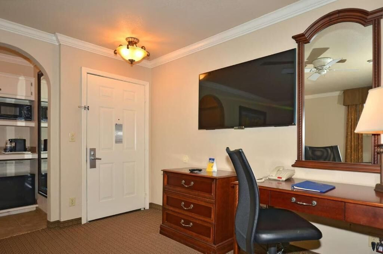 Room 3, Baymont by Wyndham McAlester Hwy 69, Pittsburg