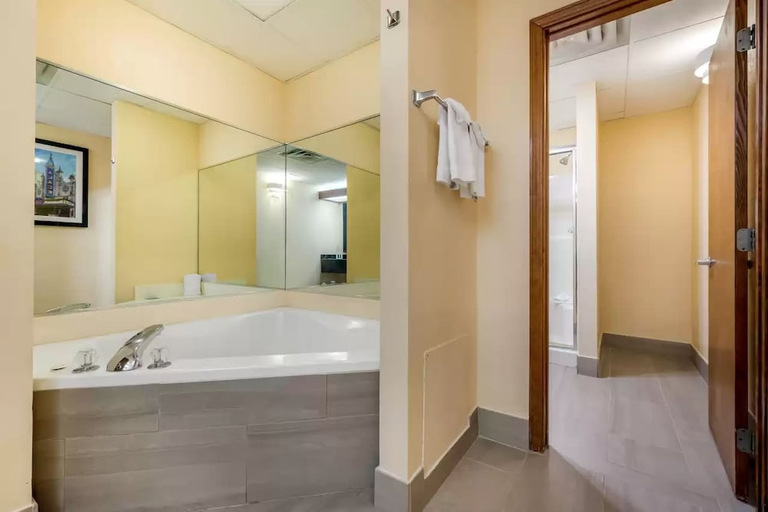 Bathroom 4, Quality Inn Louisville - Boulder, Boulder