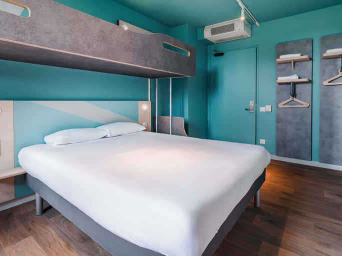 Bedroom 3, ibis budget Pontorson Baie du Mont-Saint-Michel, Ille-et-Vilaine