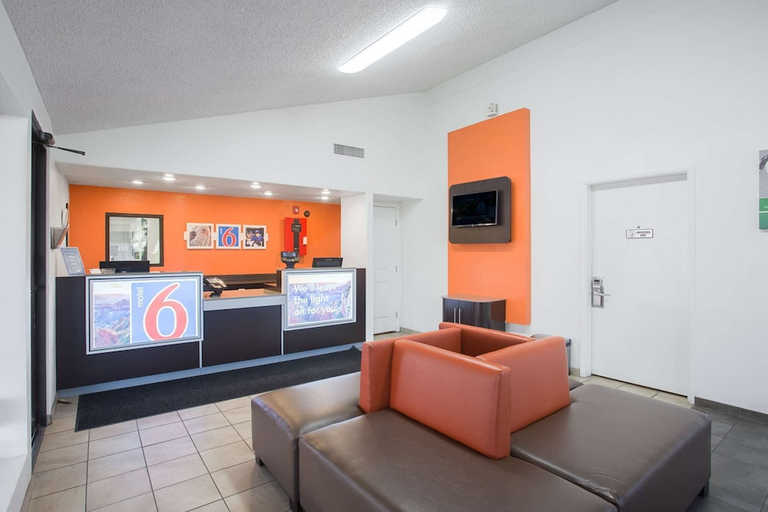 Public Area, Motel 6 Kingman, AZ - Route 66 West, Mohave