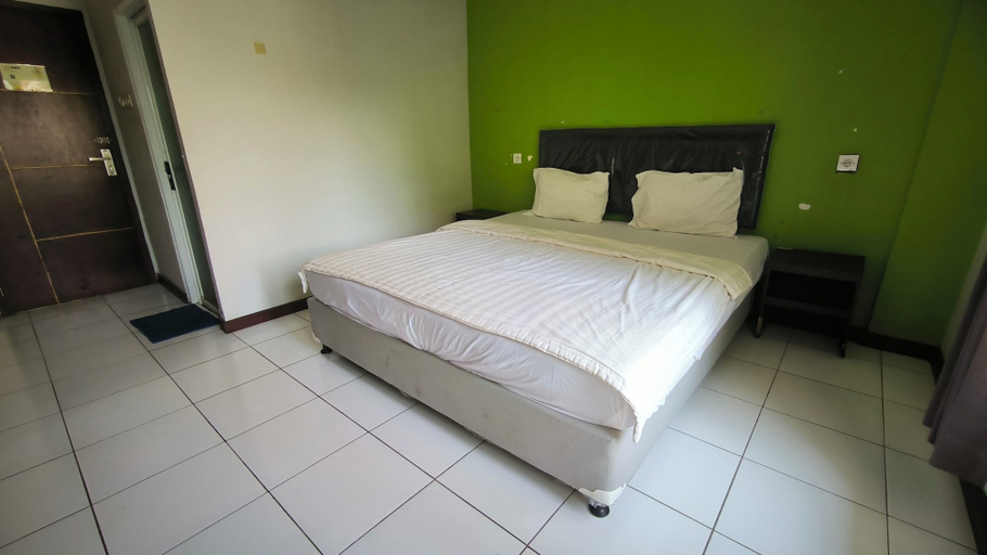 Room 2, New Bandengan Beach Hotel, Jepara