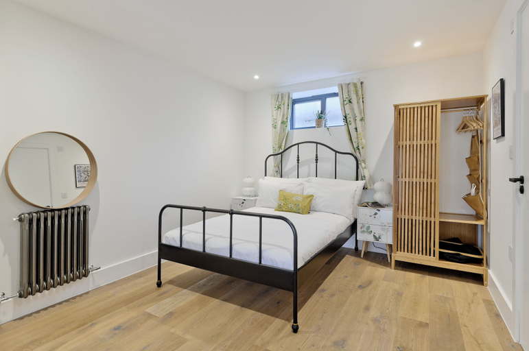 Room 4, Greenwich Perfection, London