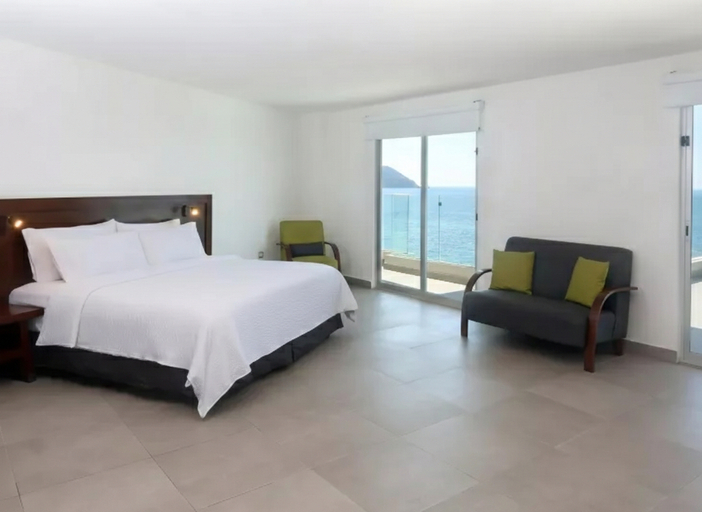 Bedroom 3, Garner Hotel MAZATLAN BEACH by IHG, Mazatlán