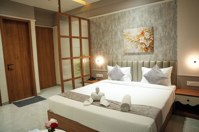 Room 5, Hotrel Regency Grand, Pune
