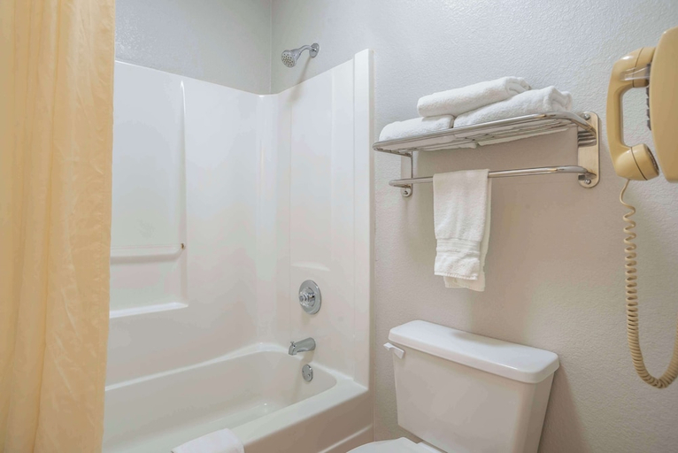 Bathroom 4, Best Western Andalusia Inn, Covington