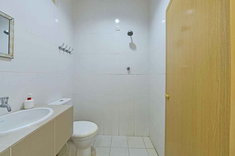 Bathroom 5, Confidence Motel, Langkawi