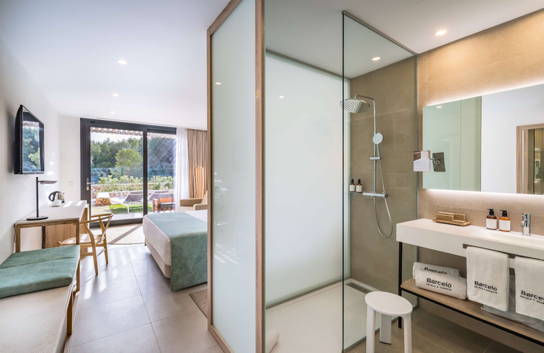 Bathroom 5, Barcelo Nura, Baleares