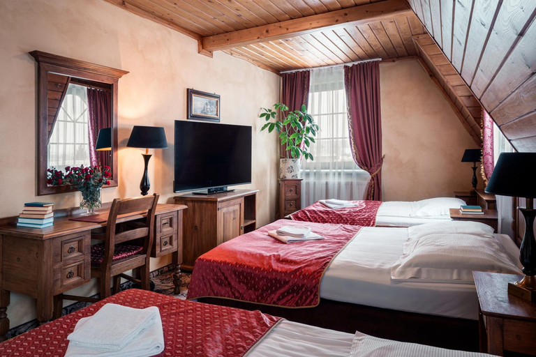 Bedroom 3, Butikowy Hotel Zameczek, Jędrzejów