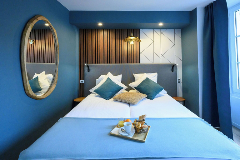 Bedroom 2, L'esplanade, Loire-Atlantique