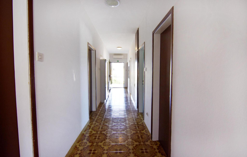 4, Quiet apartment with terrace, Umag