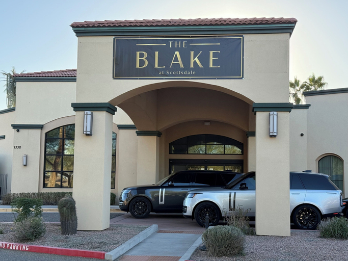 Property grounds, The Blake At Scottsdale, Maricopa
