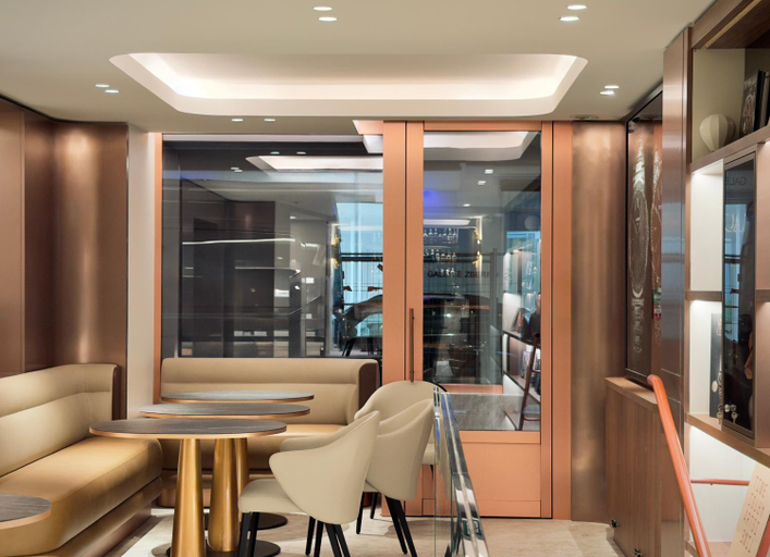 Public Area 3, Perpetual Elysee Montaigne, Paris