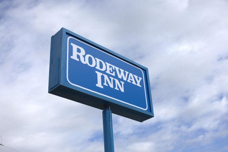 Exterior & Views 2, Rodeway Inn, Polk