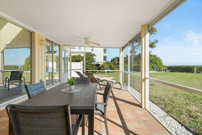 Outdoor dining 2, Bayside Hideaway At Beach Castle #27 3 Bedroom Villa, Manatee