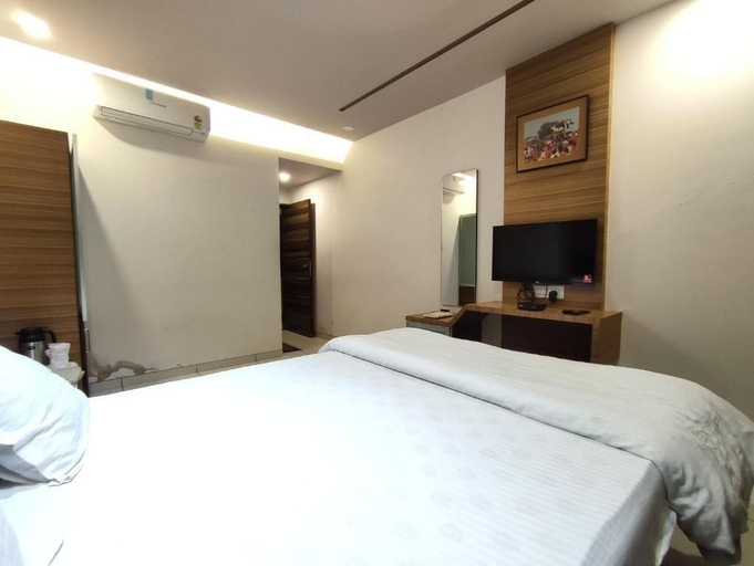 Bedroom 4, Hotel Pragati, Chhota Udaipur