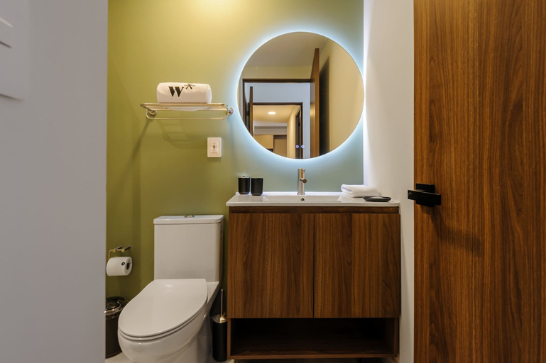 Room 2, w Striking 2BR in the Heart of San Rafael, Mexico City