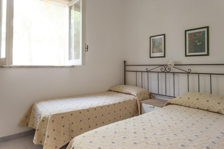 Bedroom 4, Baia Marticana Residence Hotel, Salerno