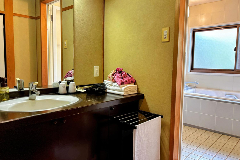 Bathroom 4, Yufuin Santokan, Yufu