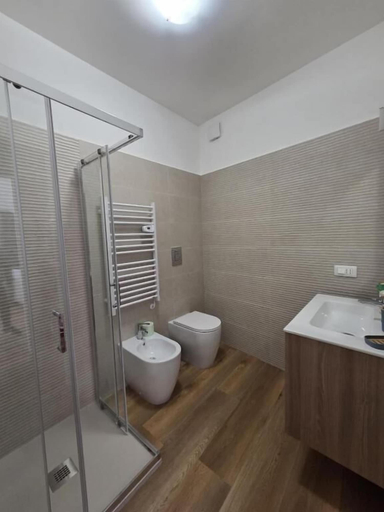 Bathroom 4, Flamingo Houses, Cagliari