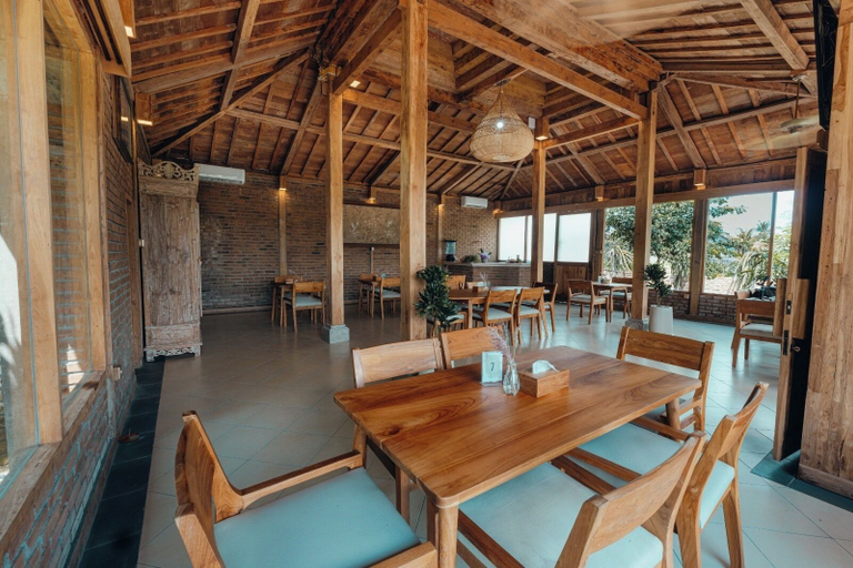 Dining, Luxury Riverside Cabins at Nunu Bali, Tabanan
