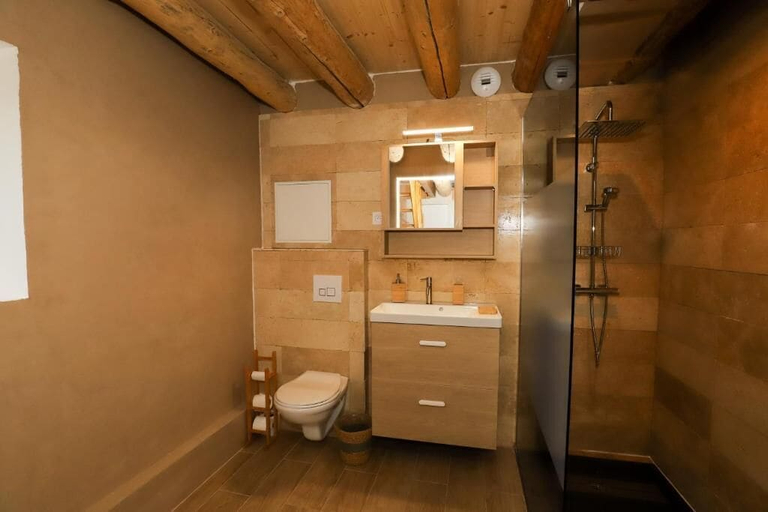 Bathroom 4, L Hôtel Enfoncé Chambres et table d Hôte, Vosges