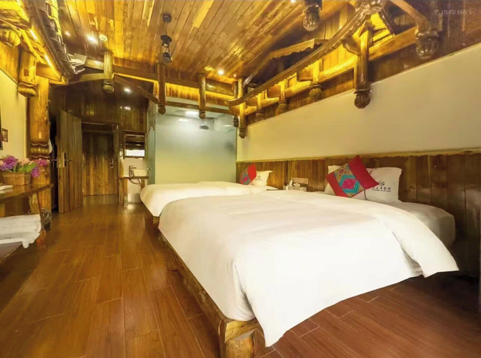 Room 5, Tu Wang Ju Ke Zhan, Xiangxi Tujia and Miao
