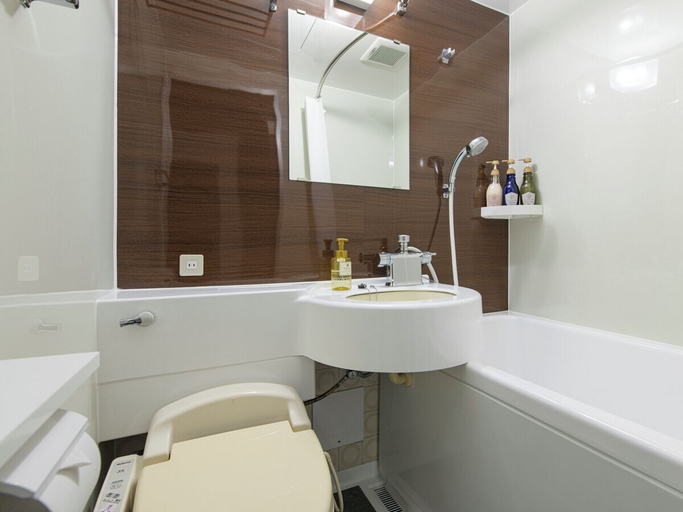 Bathroom 5, Onomichi Daiichi Hotel, Onomichi