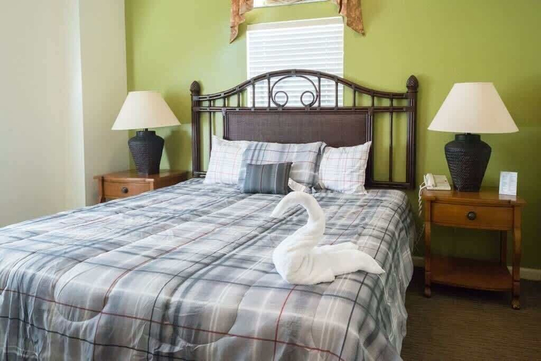 Room 2, 3Bd Resort 3 Miles to Disney, Orange