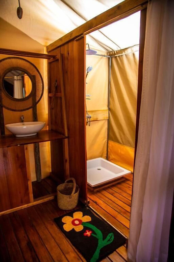 Bathroom 3, Kibo View Farm Lodge, Moshi Rural