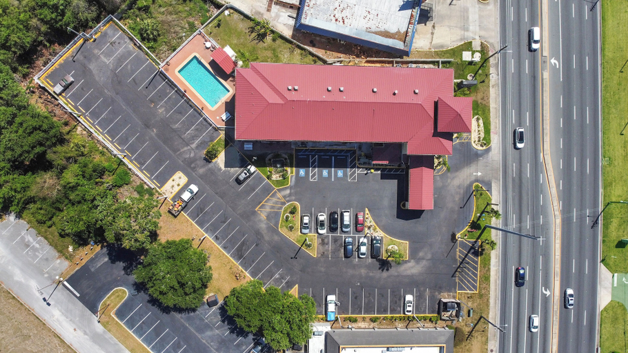 Exterior & Views 2, Wingate by Wyndham Leesburg Florida, Lake
