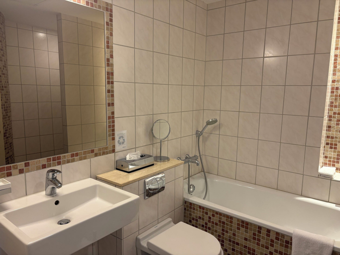 Bathroom 4, Montra Odder Parkhotel, Odder