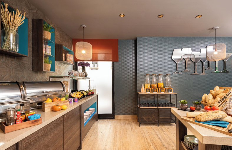 Food & Drinks 5, Leonardo Boutique Hotel Madrid, Madrid