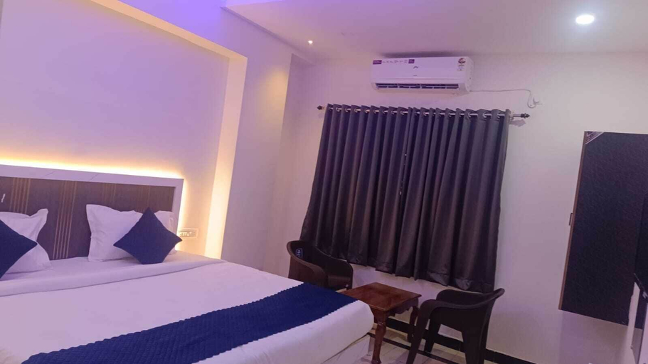 Room 4, HOTEL JAGAPATHI INTERNATIONAL, Krishna
