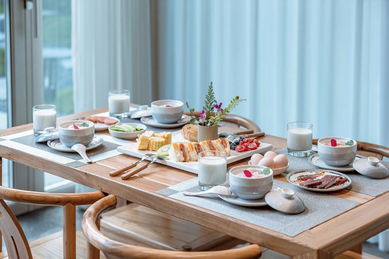 Breakfast meal, Dali Shanshuijian No.5 Courtyard Villa Garden Resort Hotel, Dali Bai